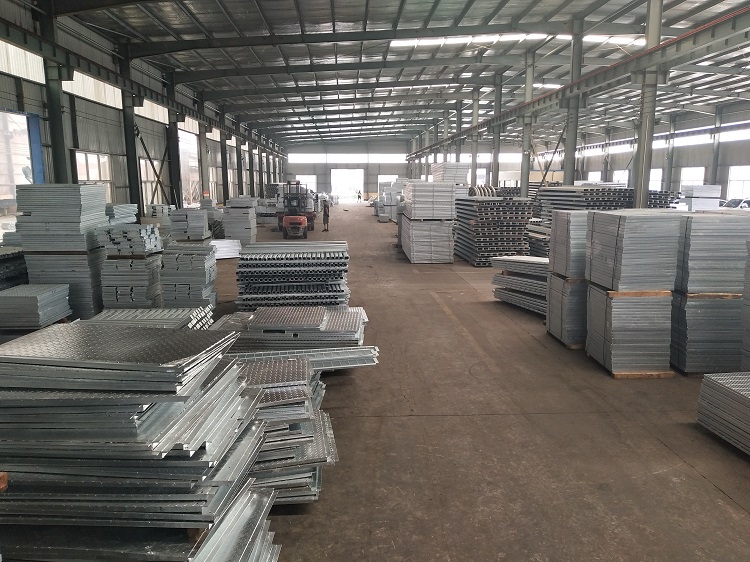 熱鍍鋅鋼格板平臺規(guī)格 熱鍍鋅鋼格板平臺規(guī)格